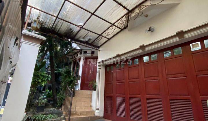 RUMAH TINGKAT TEBET AKSES JALAN LEBAR 2