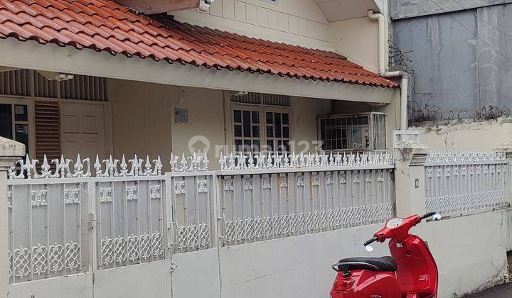 Rumah Tinggal Tebet Dekat Taman  2