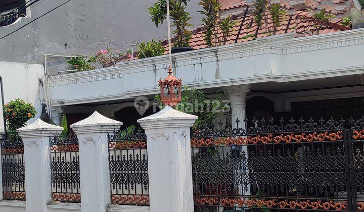 RUMAH TEBET DEPAN TAMAN AMAN DAN NYAMAN 1