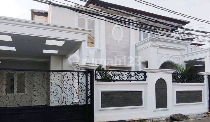 Rumah Baru Tebet Akses Jalan Utama
