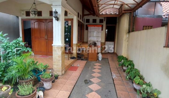 Rumah Tinggal Akses Jalan 2 Mobil Kawasan Tebet 