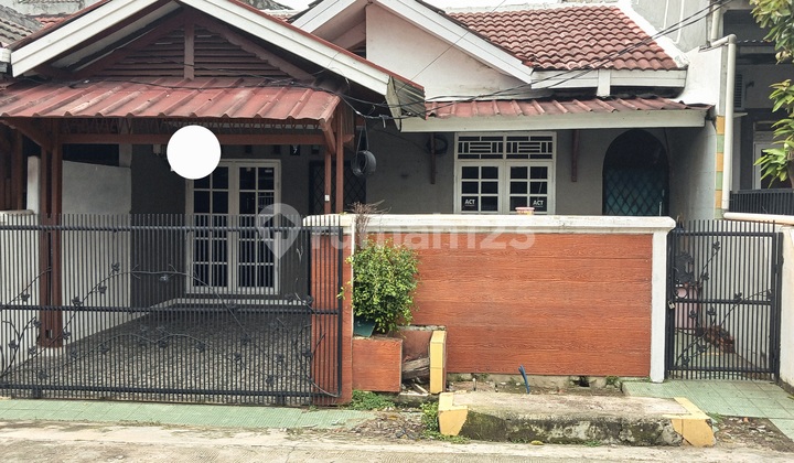 Jual Rumah Lokasi Sangat Stategis Luas 105 M2 Tytyan Kencana Samping Summarecon Bekasi