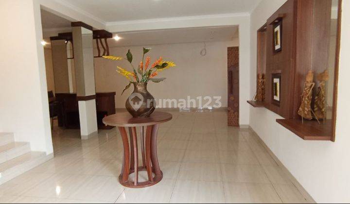 Dijual Rumah Hoek Modern Minimalis sudah di renovasi di Bukit Golf Cibubur 2