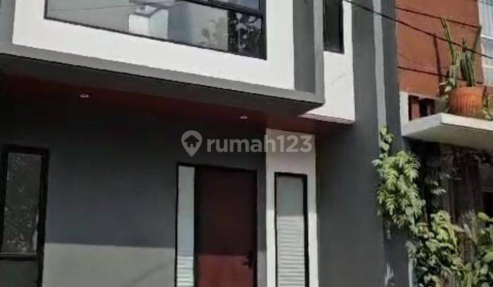 Dijual Rumah Dalam Townhouse di Jl. Mabes Tni Au Jatimurni 1