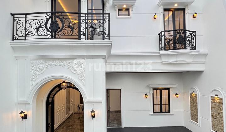 FOR SALE Brand New Modern Classic With Attic Room Strategic Access Close to Cilandak and Ragunan 2