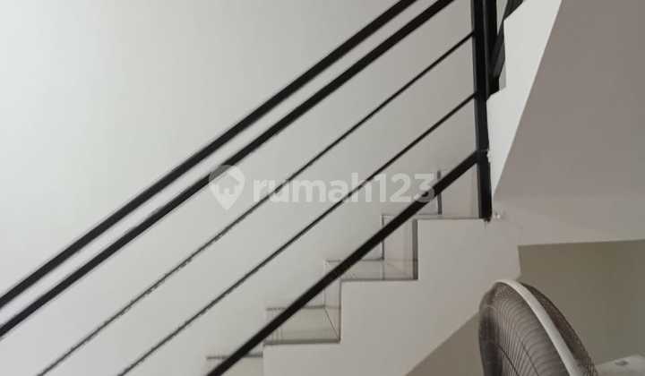 Rumah 2 Lantai Bagus Minimalis di Pgc Cililitan Jakarta Timur 2