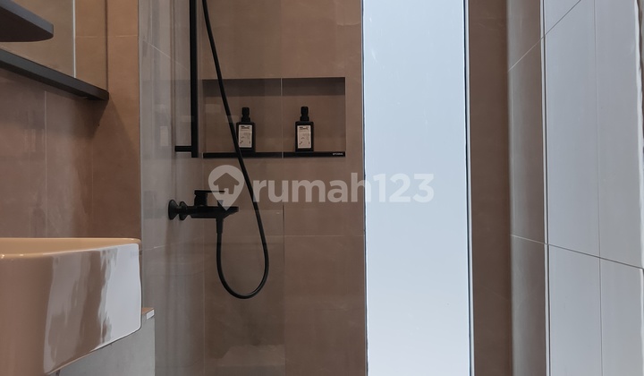 Rumah 2 Lantai Minimalis Hillary Premium Sumarecon Bandung 2