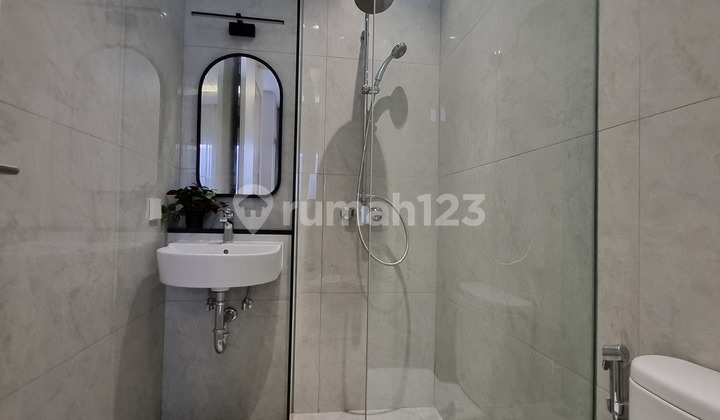 Nice new house in Taman Sakura, Soekarno Hatta Street, Bandung. 2