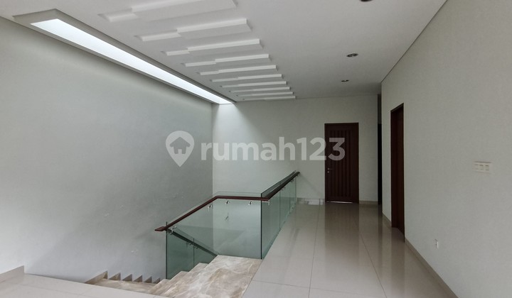 Rumah baru bagus tengah kota Lengkong besar Bandung 2