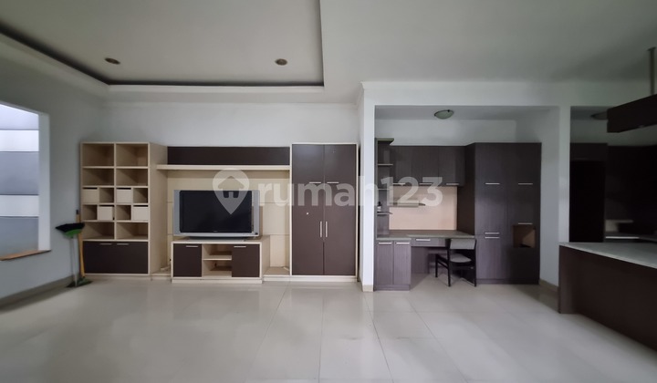 Rumah Bagus Semi Furnished SHM Batununggal, Bandung Rumah Bagus Semi Furnished SHM Batununggal, Bandung