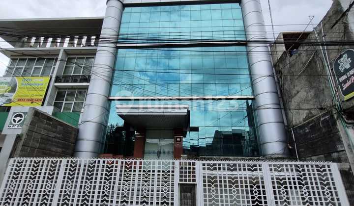 Nice downtown office building for rent in Lengkong Kecil, Bandung. Nice downtown office building for rent in Lengkong Kecil, Bandung.