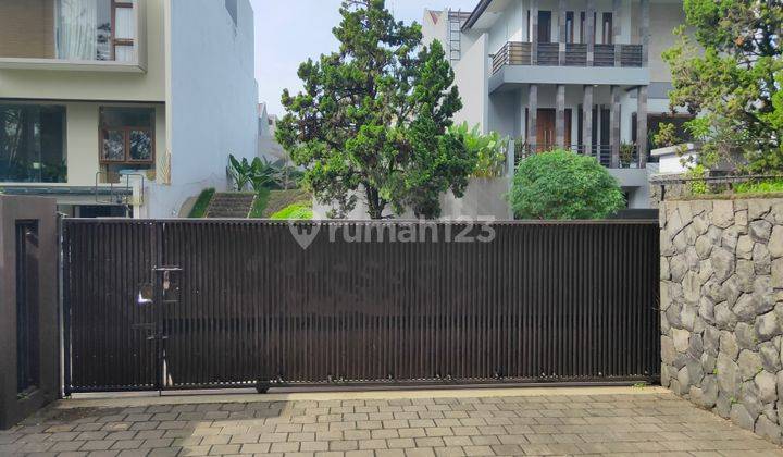 Rumah Mewah Minimalis Dijual Setra Duta Bandung 2