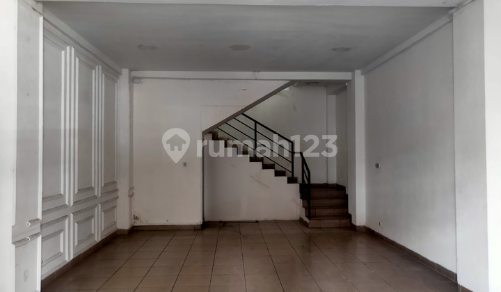 Good Ruko 150 m2 Freehold Title Cimahi, Bandung 2