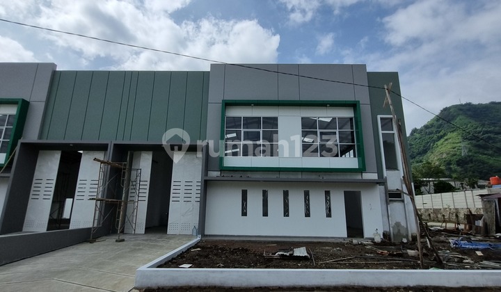 Gudang Baru Kawasan Industri Kutawaringin, Bandung