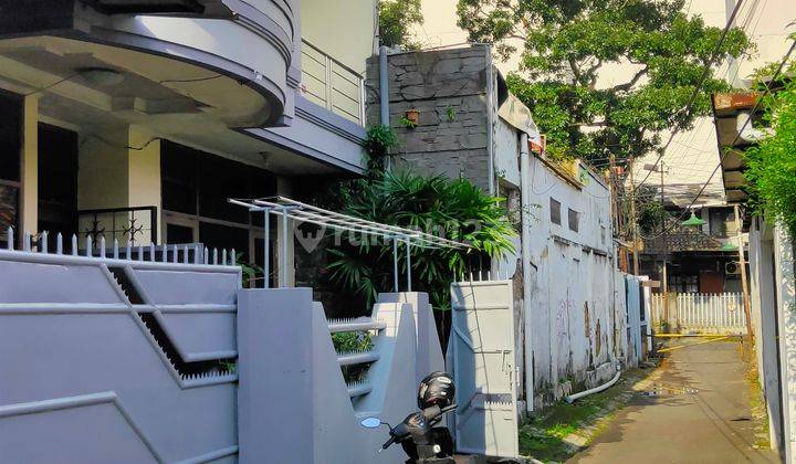 rumah pusat kota Astina Gg Sukatinggal dekat Mall paskal 23 Bandung 1