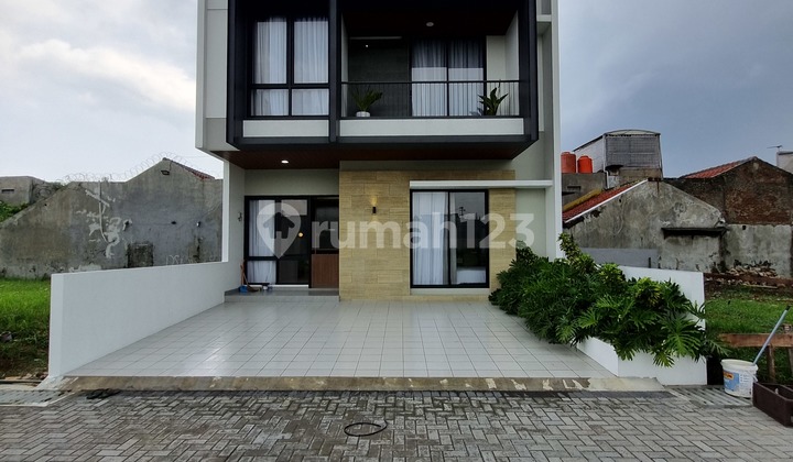 Rumah Baru bagus Taman Sakura Soekarno Hatta Bandung