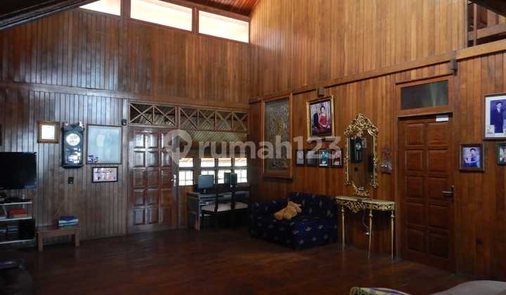 Rumah Kayu Antik Budi Asri Cihanjuang Cimahi