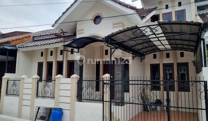 Rumah Dijual Seperti Baru Bagus Pondok Mutiara Indah Cimahi