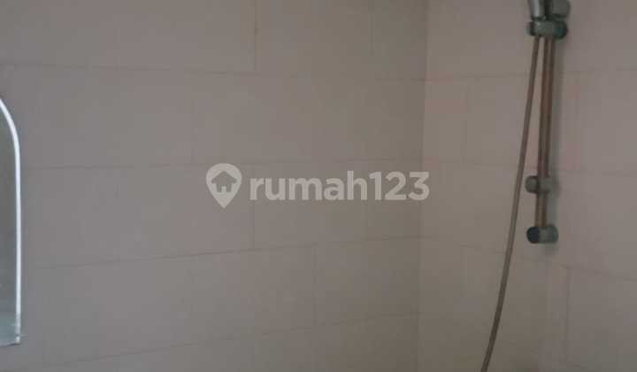 Good Shop House 150 m2 HGB in Batununggal, Bandung Good Shop House 150 m2 HGB in Batununggal, Bandung