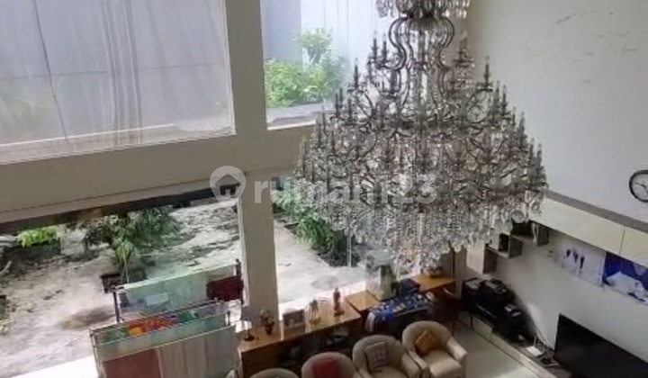 Nice Semi Furnished House with SHM in Kopo, Bandung