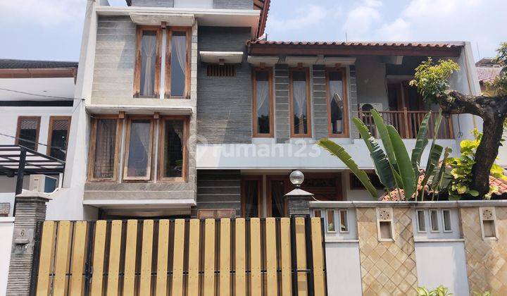 Rumah Cantik Premium Lokasi Siap Pakai Di Jl Cibitung Kebayoran Baru 1