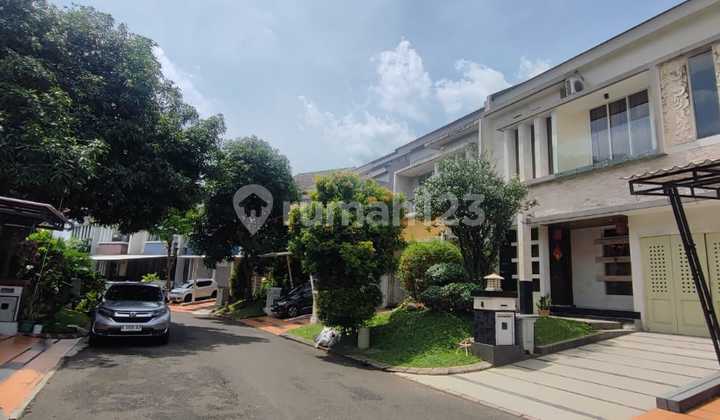 2-Story House in Pondok Hijau Golf Cluster Topaz 2