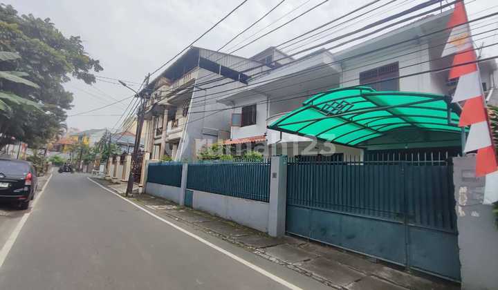 Auction of the Cheapest Luxury House on Jl Ciujung Cideng Gambir 2