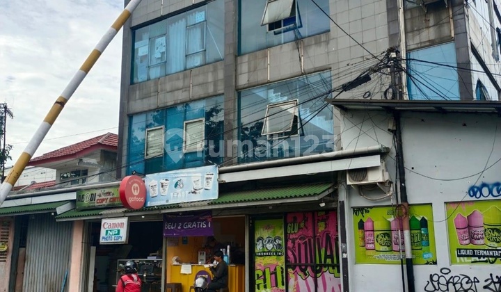 4-Story Shop House on Jl Sunda Merdeka Bandung Priced Below Market 2