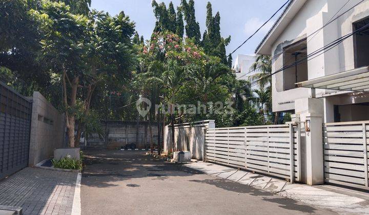 Rumah Hook Di Patal Senayan Lokasi Strategis Lingkungan Asri 2