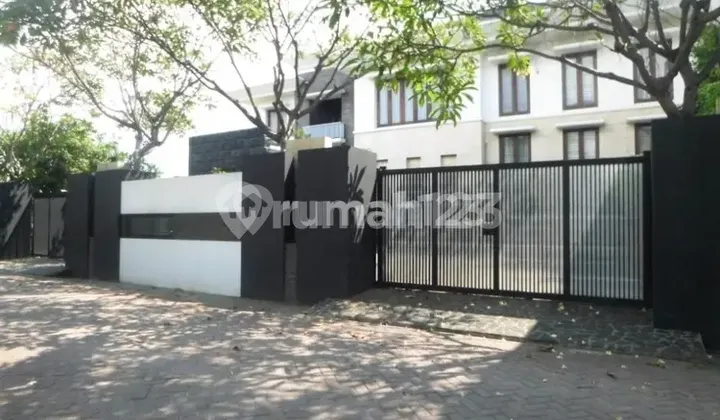 Rumah Mewah Hook di Puri Megah Cipondoh Harga Dibawah Pasaran