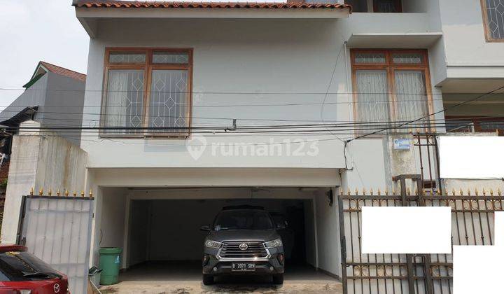 Rumah Besar 3 Lantai Radio Dalam 2