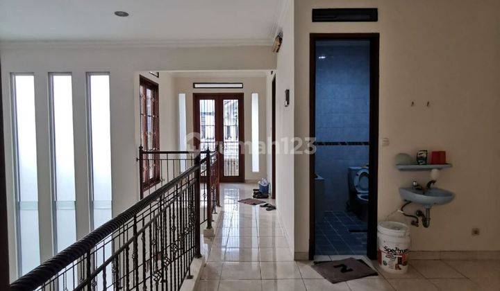 Rumah di Kawasan Elite Dekat Scbd 2