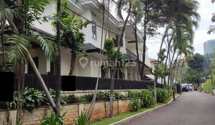 Rumah Mewah di Patra Kuningan 9