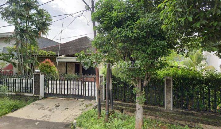 Rumah Lama di Pondok Kelapa. Luas 648 M2 1