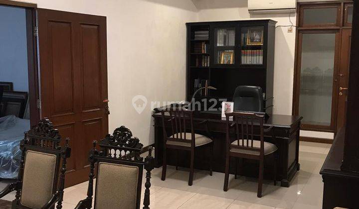 Rumah 325m2, 50 Meter Dari Gatot Subroto 3
