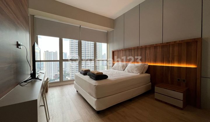 Disewa Apartemen Taman Anggrek Residence Type 3 + 1 Br Jakarta Barat