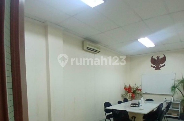 For Sale: Mediterranean Guard Gallery Shop House in North Jakarta 2