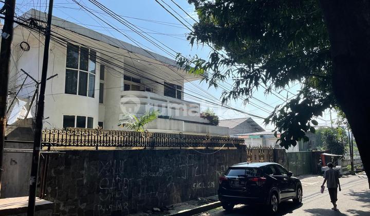 Dijual Rumah dan Gudang di Jakarta Selatan 2