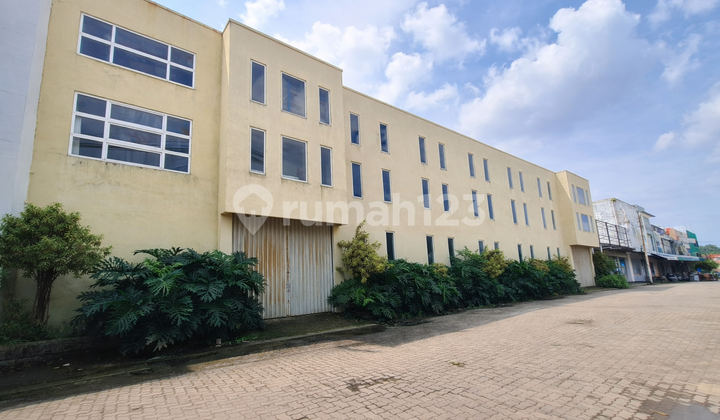 Gudang 3 Lantai Siap Pakai Lokasi Strategis di Gaplek Pondok Cabe
