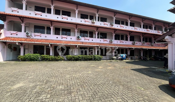 Strategic Kost Margonda 68, Only 50 Meters to UI 2