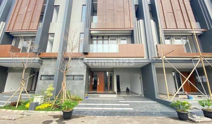 Pancoran Rumah Brand New Luas 135m2 Dalam Townhouse 1