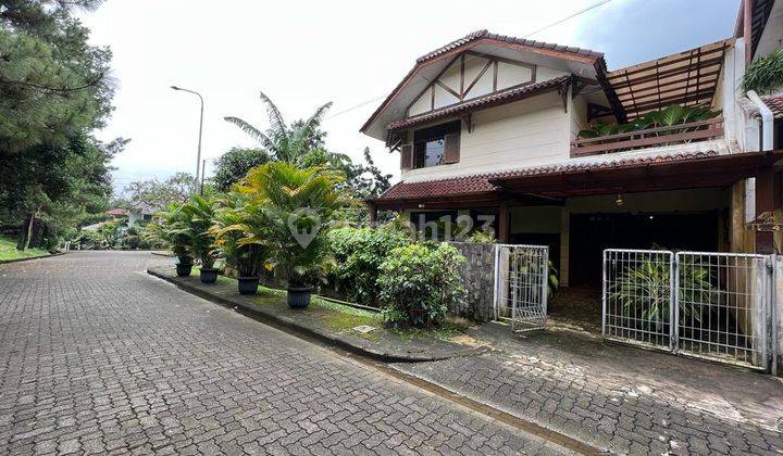 Rumah Modern Klasik Lingkungan Nyaman Di Villa Cinere Mas 1