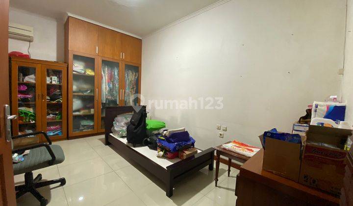 Rumah Modern Semi Furnished Selangkah Ke Mrt di Lebak Bulus 2