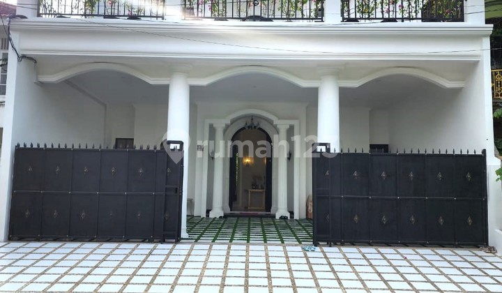 Rumah Mewah di Pondok Indah Desain Interior Elegan Harga Terbaik Rumah Mewah di Pondok Indah Desain Interior Elegan Harga Terbaik