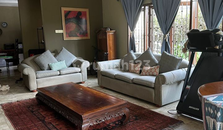 Single Story House in Good Condition in Cinere, Spacious Layout Single Story House in Good Condition in Cinere, Spacious Layout