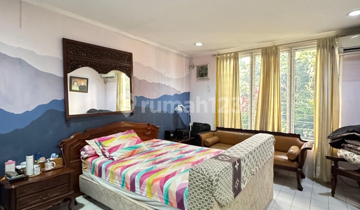 Beautiful 1-Story House 200m2 in Cinere Affordable Price 2