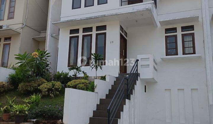 Rumah Modern Minimalis di Komplek Cinere 2 Lantai Akses Bagus 1