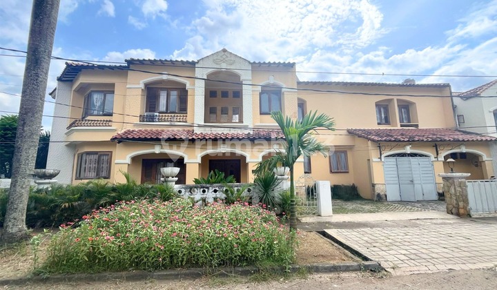 House in Cinere Complex, Spacious Layout, Flood-Free. House in Cinere Complex, Spacious Layout, Flood-Free.