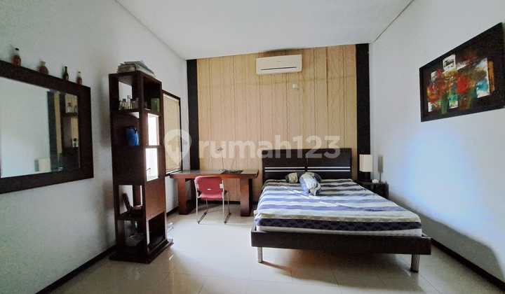 Rumah Cantik 1 Lantai di Komplek Cinere Luas 375m2 2