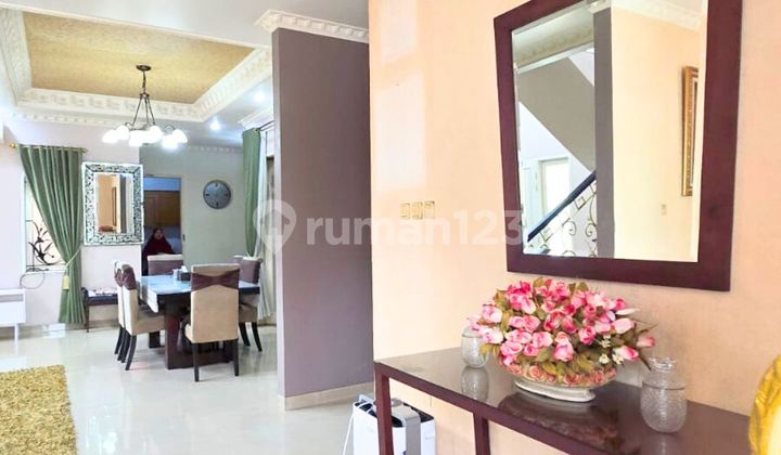Rumah Modern Rapih 2 Lantai di Cinere 5 Menit Ke Tol Brigif 2